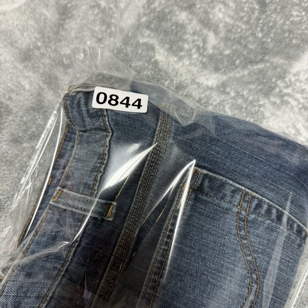 Carhartt Women's Traditional Fit WB001 F10 Size 10x36 Denim Bootcut Jeans